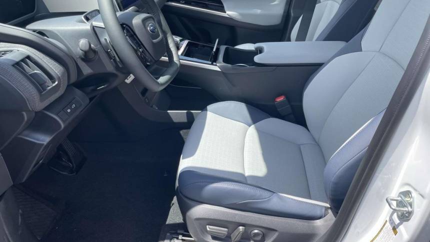 2025 Subaru Solterra - Images - 22