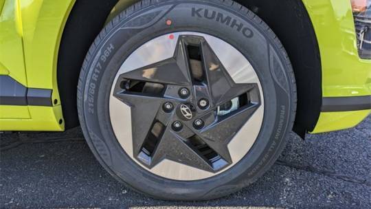 2025 Hyundai Kona Electric - Images - 11