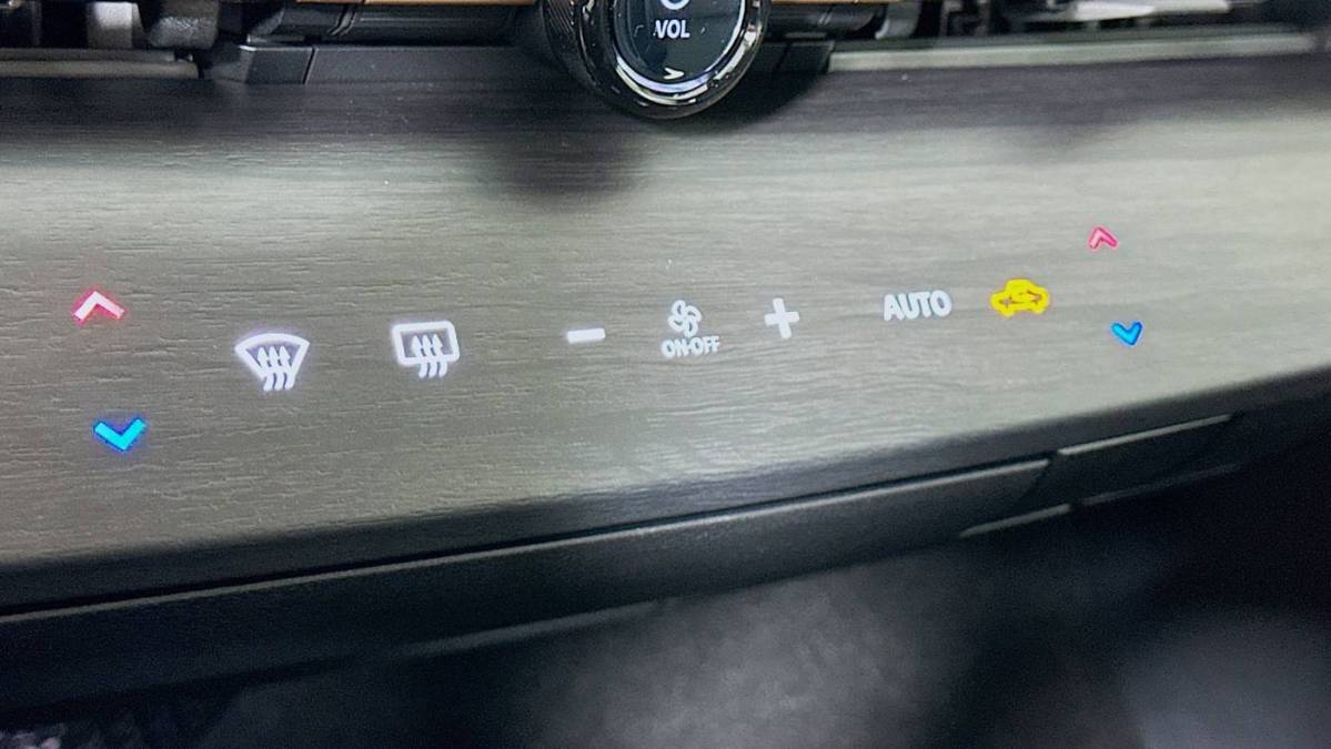 2024 Nissan Ariya - Images - 12