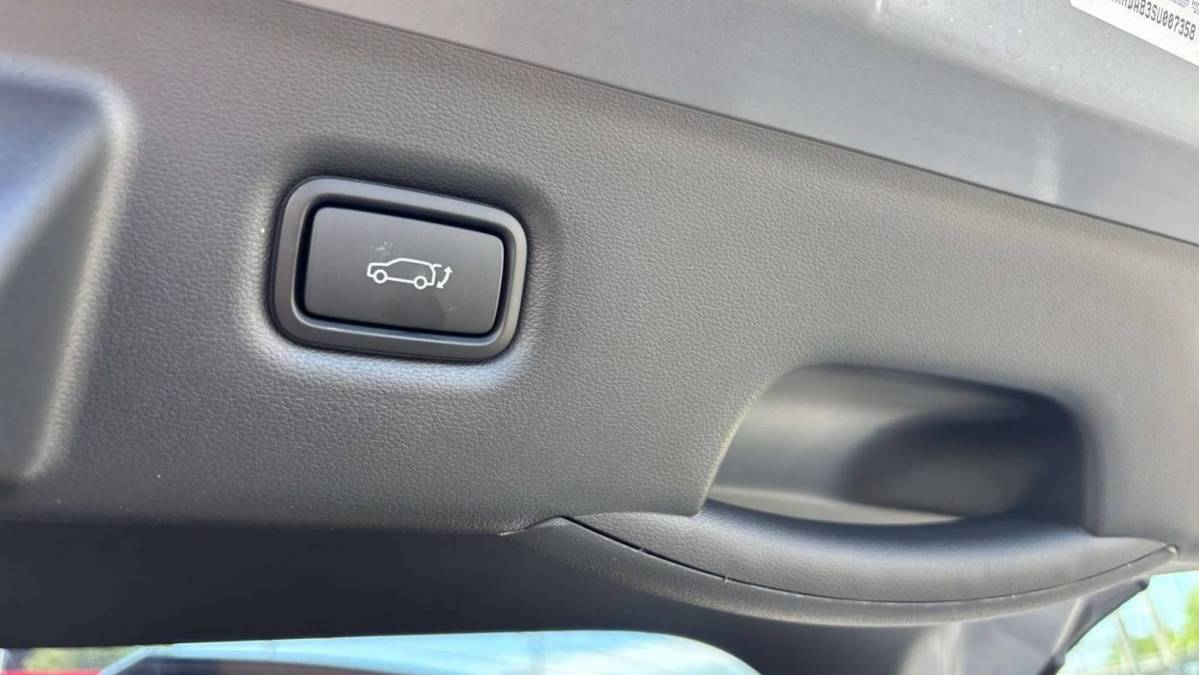 2025 Hyundai IONIQ 5 - Images - 11