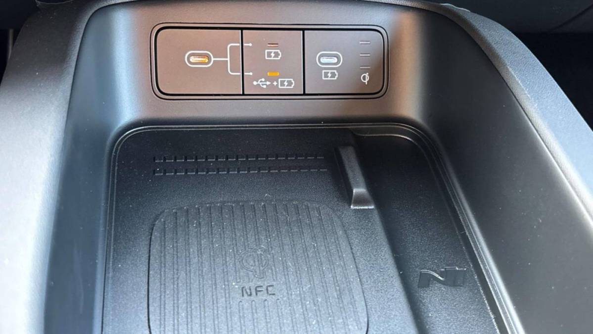 2025 Hyundai IONIQ 5 - Images - 15