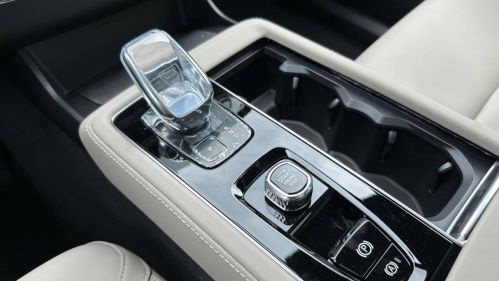 2025 Volvo XC90 - Images - 6
