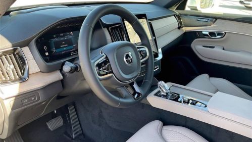 2025 Volvo XC90 - Images - 8