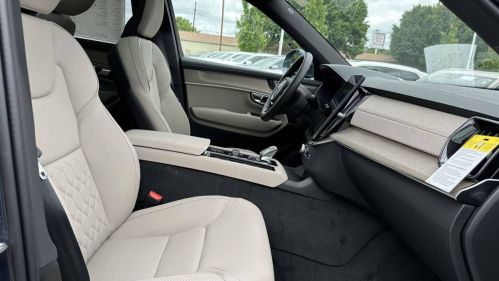 2025 Volvo XC90 - Images - 12
