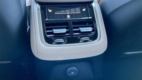 2025 Volvo XC90 - Images - 16
