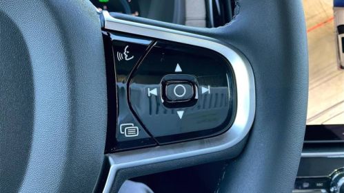 2025 Volvo XC90 - Images - 18
