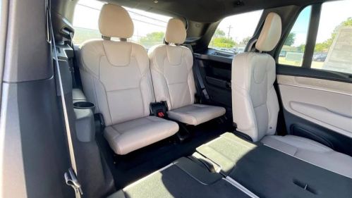 2025 Volvo XC90 - Images - 28
