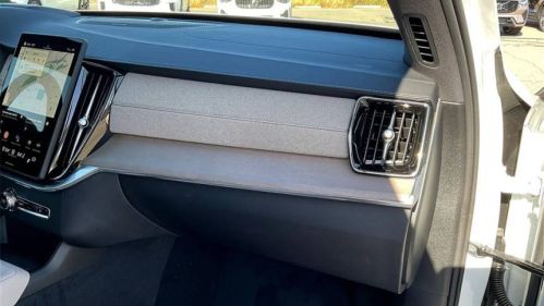 2025 Volvo XC90 - Images - 29