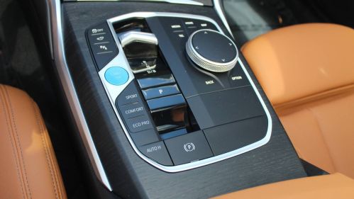 2024 BMW i4 - Images - 16