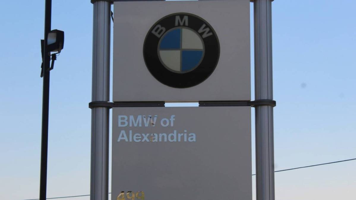 2024 BMW i4 - Images - 30