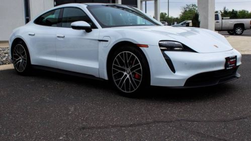 2021 Porsche Taycan - Images - 3