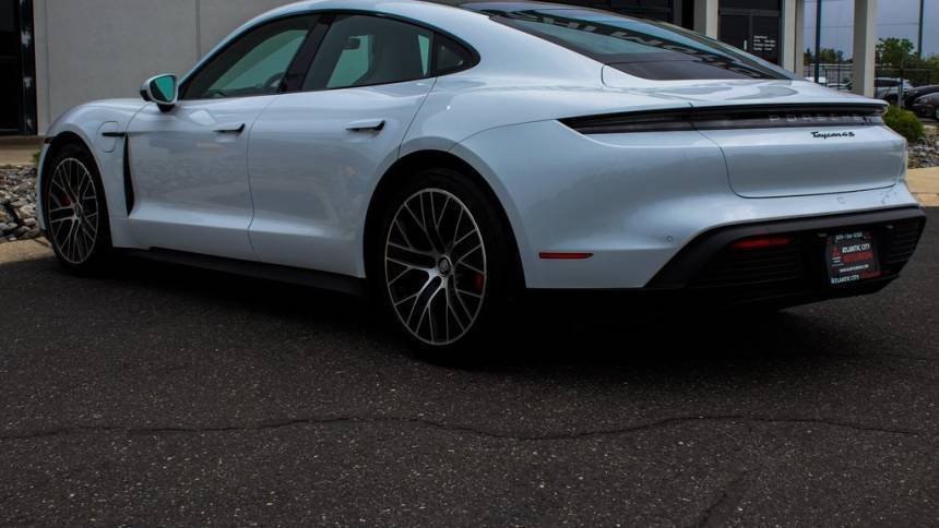 2021 Porsche Taycan - Images - 4
