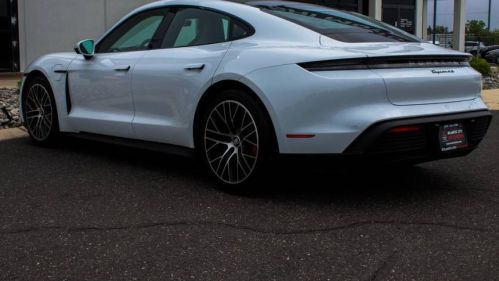 2021 Porsche Taycan - Images - 4