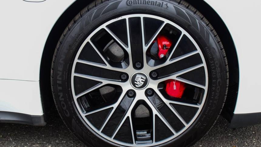 2021 Porsche Taycan - Images - 7