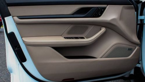 2021 Porsche Taycan - Images - 8