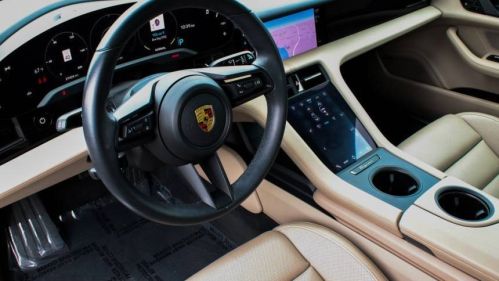 2021 Porsche Taycan - Images - 15