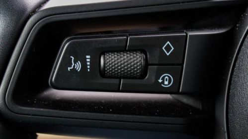 2021 Porsche Taycan - Images - 27