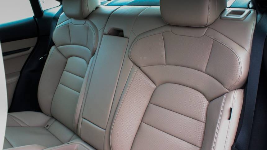 2021 Porsche Taycan - Images - 34