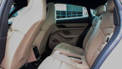 2021 Porsche Taycan - Images - 35
