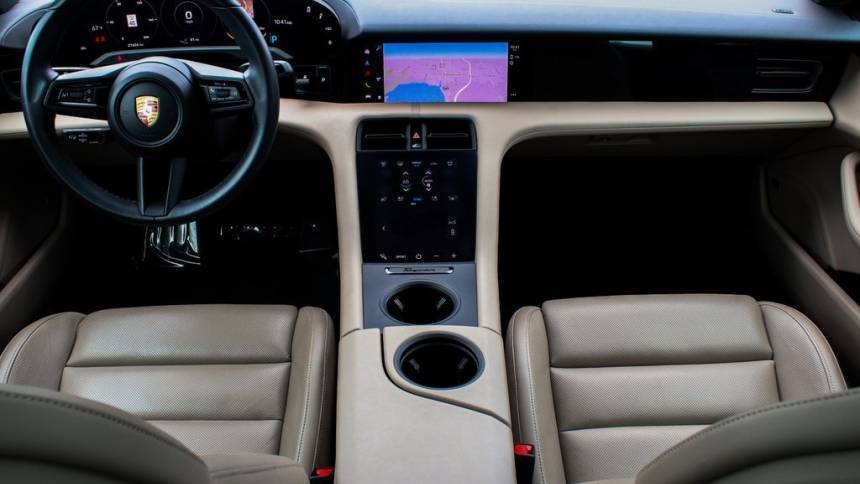 2021 Porsche Taycan - Images - 40