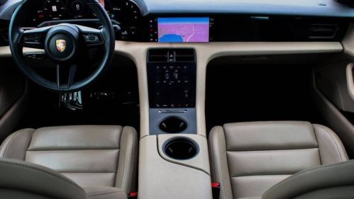 2021 Porsche Taycan - Images - 40