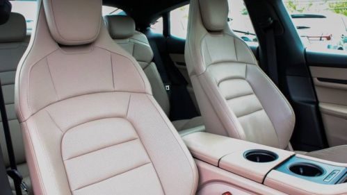 2021 Porsche Taycan - Images - 41