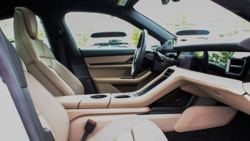 2021 Porsche Taycan - Images - 42