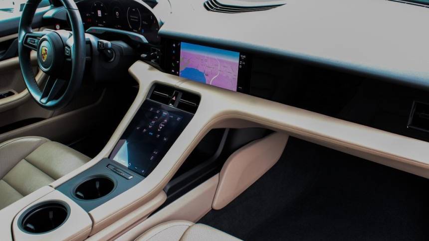 2021 Porsche Taycan - Images - 43