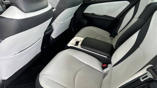 2019 Toyota Prius Prime - Images - 12