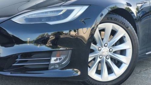 2017 Tesla Model S - Images - 3