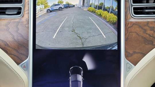 2017 Tesla Model S - Images - 12