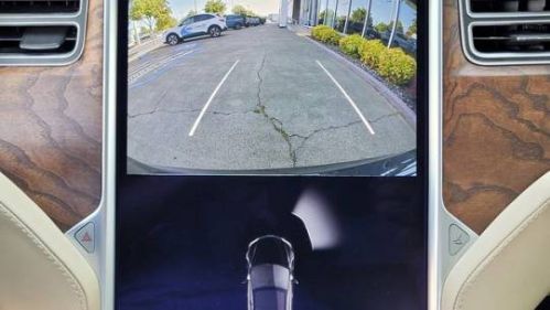 2017 Tesla Model S - Images - 12