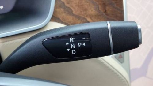 2017 Tesla Model S - Images - 15