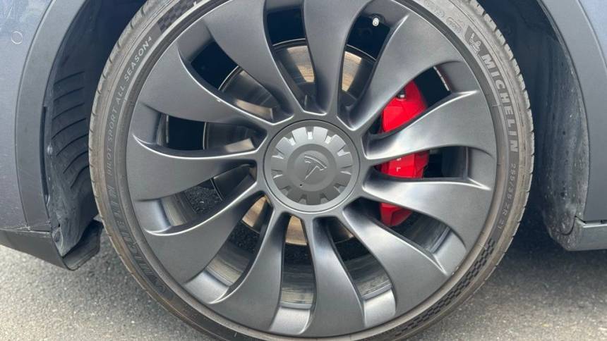 2022 Tesla Model Y 7SAYGDEF1NF484808