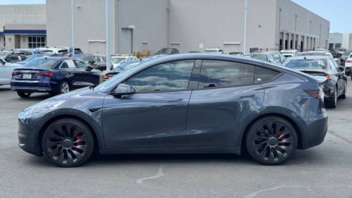 2022 Tesla Model Y 7SAYGDEF1NF484808
