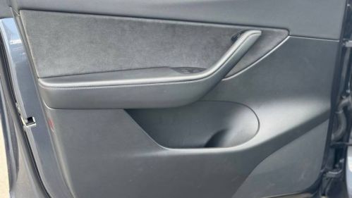 2022 Tesla Model Y 7SAYGDEF1NF484808