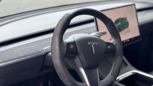 2022 Tesla Model Y 7SAYGDEF1NF484808