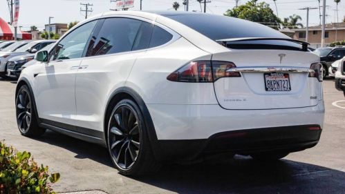 2019 Tesla Model X - Images - 9