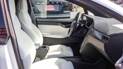 2019 Tesla Model X - Images - 15
