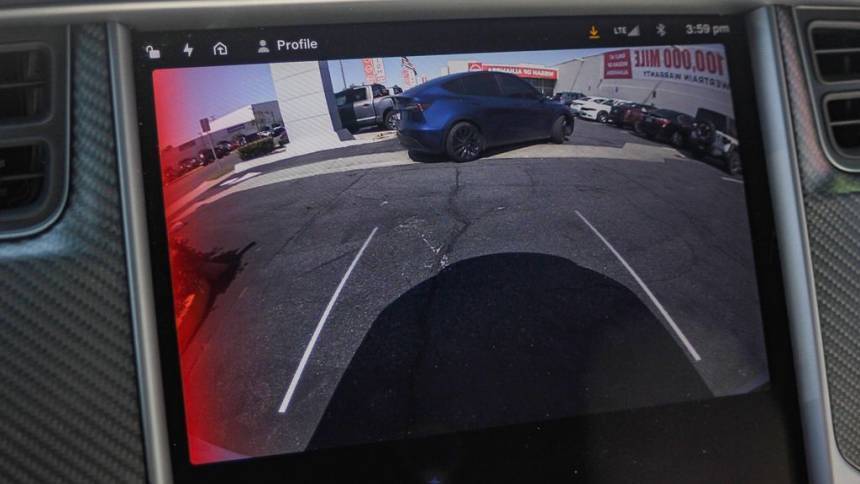 2019 Tesla Model X - Images - 19