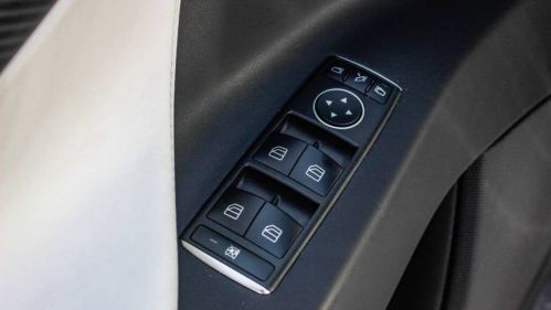 2019 Tesla Model X - Images - 24