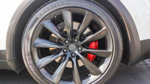 2019 Tesla Model X - Images - 27