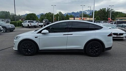 2022 Tesla Model X - Images - 4