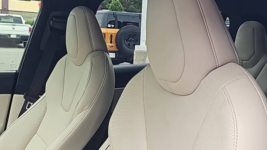 2022 Tesla Model X - Images - 12
