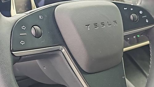 2022 Tesla Model X - Images - 15