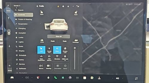 2022 Tesla Model X - Images - 16
