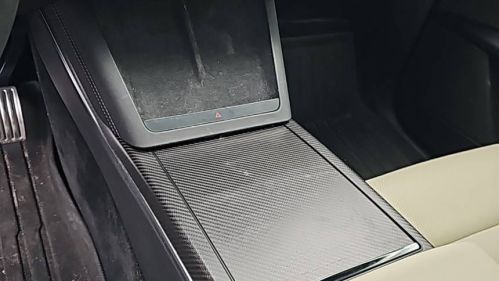 2022 Tesla Model X - Images - 18