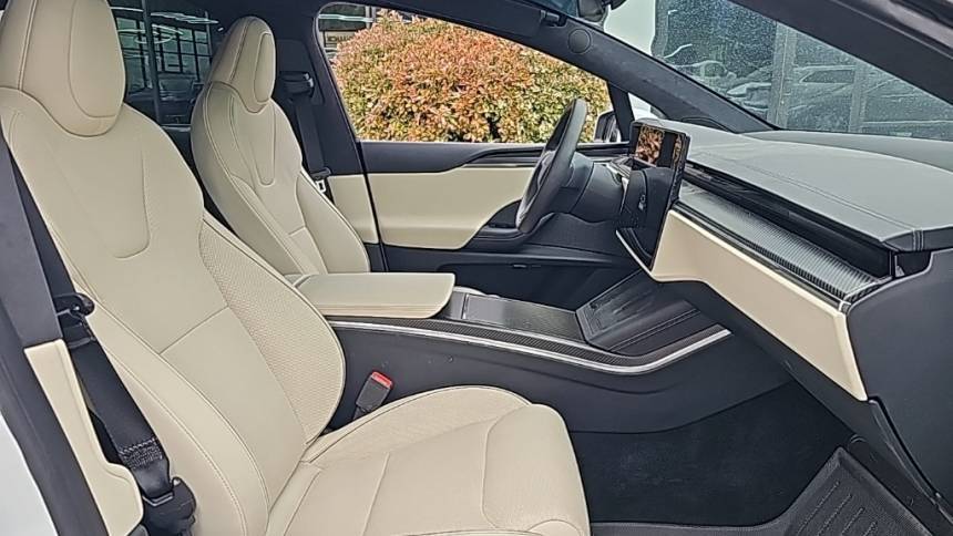 2022 Tesla Model X - Images - 28