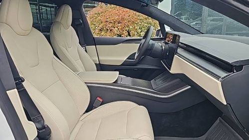 2022 Tesla Model X - Images - 28