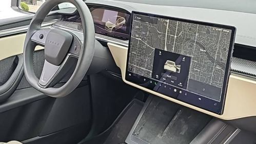 2022 Tesla Model X - Images - 30
